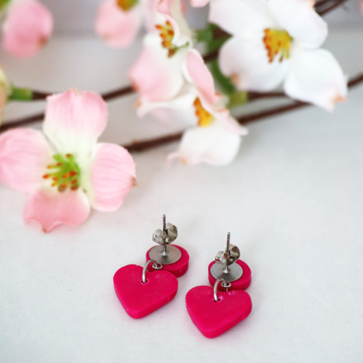 Ohrstecker Polymer Clay kleine Herzen Fuchsia