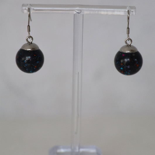 Ohrringe aus Resin handgefertigte Perlen mit Glitzer Schwarz