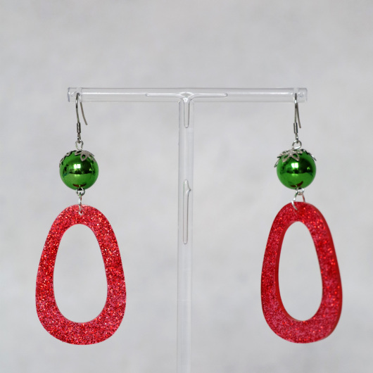 Weihnachtliche Ohrringe aus Resin mit Acrylperle und Perlenhaube Rot Grün