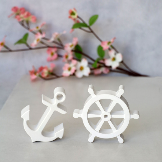 Anker und Steuerrad aus Keracraft